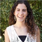 Profesora titulada con 2 años de experiencia ofrece clases particulares para niños en Sevilla